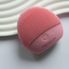 Lataa kuva Galleria-katseluun, Dermatude Glow Cleanse Sonic Brush -ihonpuhdistusharja